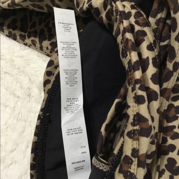 Varley Watson Bra Coffe Cheetah size large - Picture 7 of 13